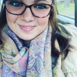 Meet your Posher, Allie