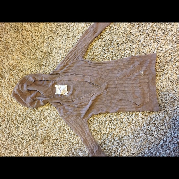 Hollister hooded 3/4 sleeve top