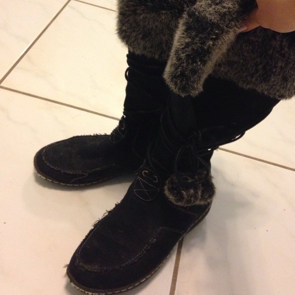 Cute winter boots :)