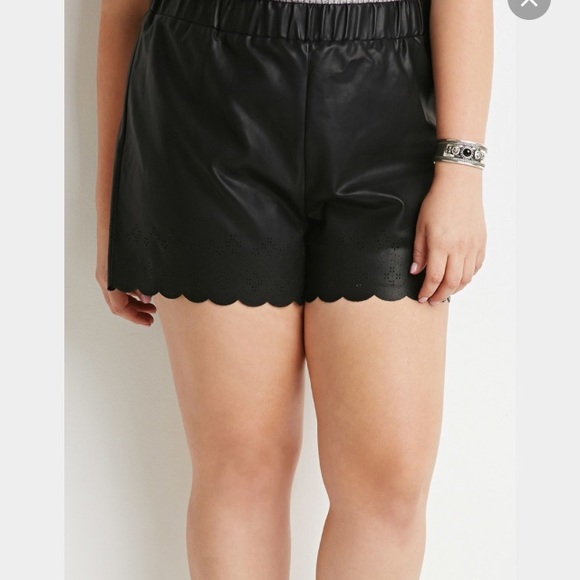 Forever 21 Pants - forever 21 black woven shorts