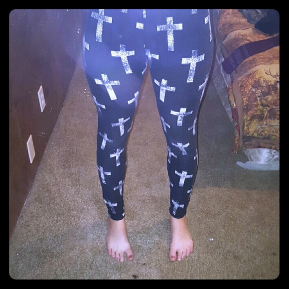 Cross leggings