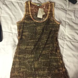 Maurice's tank top