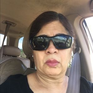 Meet your Posher, Aruna