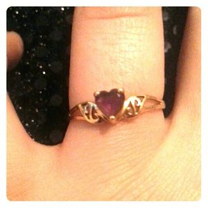 Amethyst heart ring