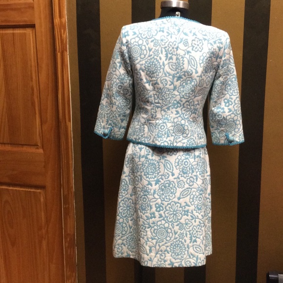 Kate Hill Petite suit - Picture 2 of 4