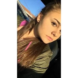 Meet your Posher, Michaela