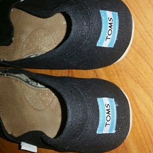 TOMS