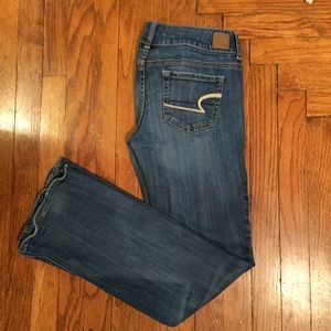 American Eagle Artist Jean in size 6