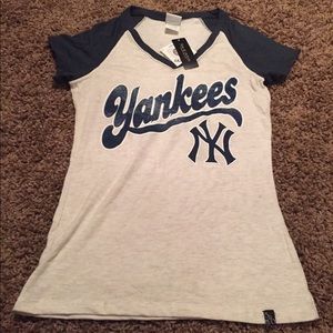 New York Yankee short sleeve shirt