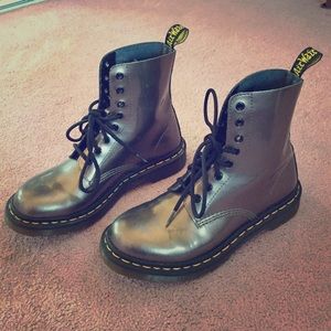 Dr. Martins, Silver Pascal Boot