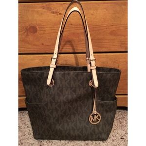 Michael Kors Logo Jet Set Tote