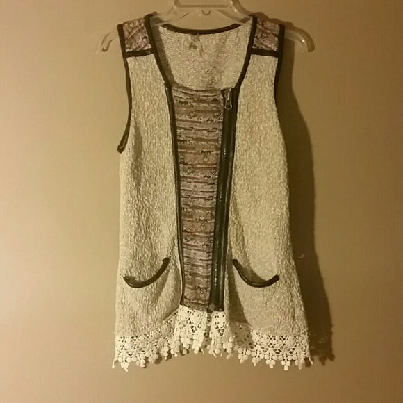 BKE vest