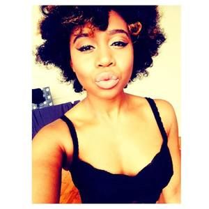 Meet your Posher, Sherae