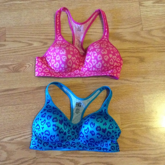 2 Victoria's Secret sports bras
