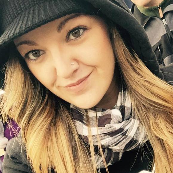 Meet your Posher, Kay lah