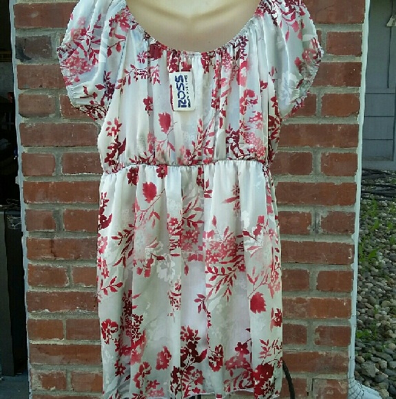 *SOLD IN BUNDLE* Gray polyester floral top - Picture 2 of 4