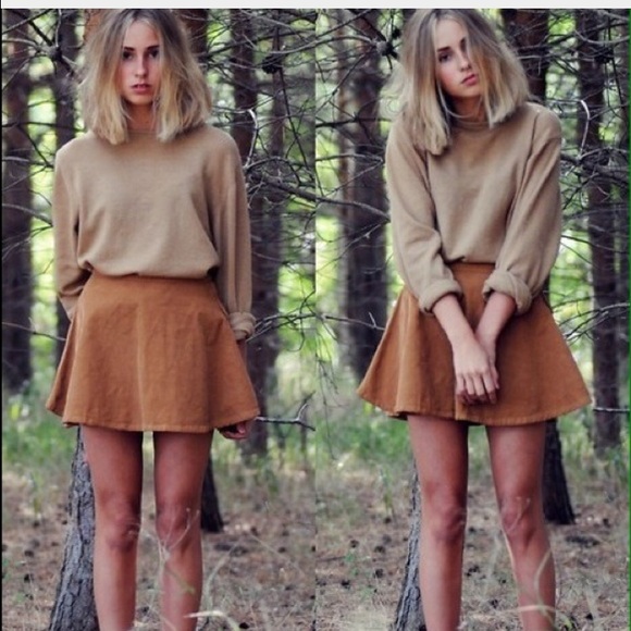 ❗️SOLD American Apparel Corduroy Circle Skirt - Picture 2 of 4