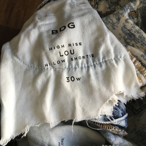 High Rise Jean Short - Picture 3 of 3