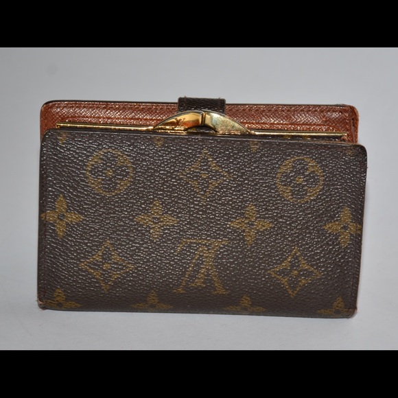 Extra photos of LV French wallet!!