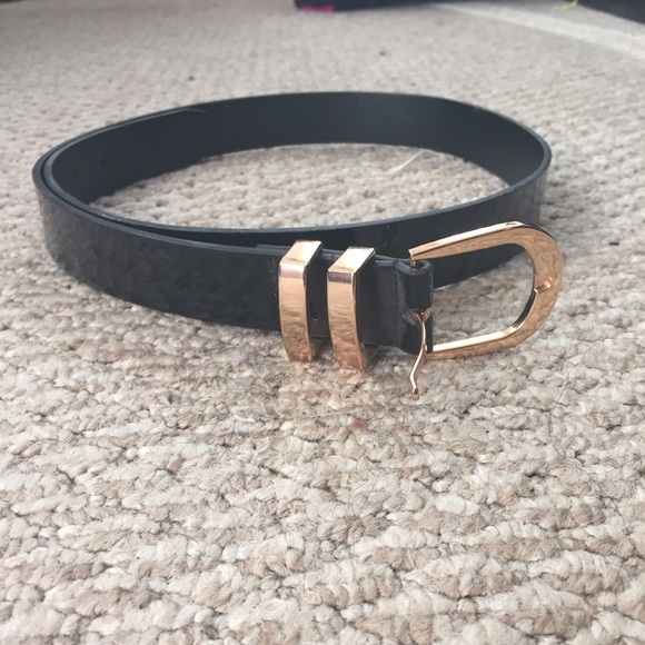 👖 Forever 21 Belt