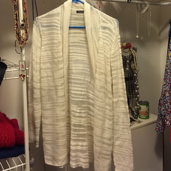 Breezy flirty sweater.