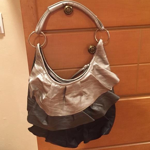 Black, grey, and silver shoulder bag - Picture 1 of 4