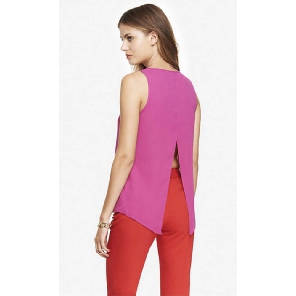 Express Split Back Top!