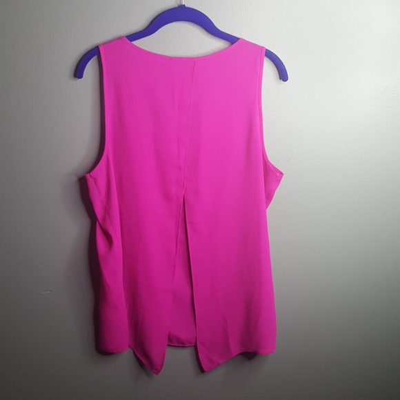 Express Split Back Top! - Picture 3 of 3