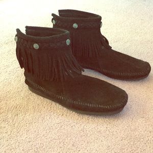 Black Moccasins