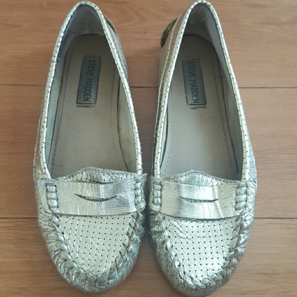 Steve Madden gold leather Flats