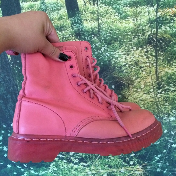 dr martens pink pascal