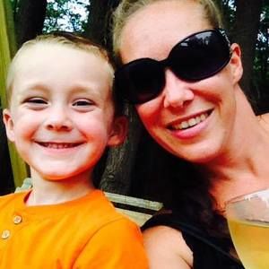 Meet your Posher, Justina