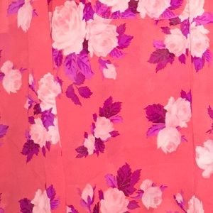 Button up blouse floral pocket