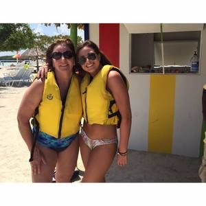 Meet your Posher, Kenzie