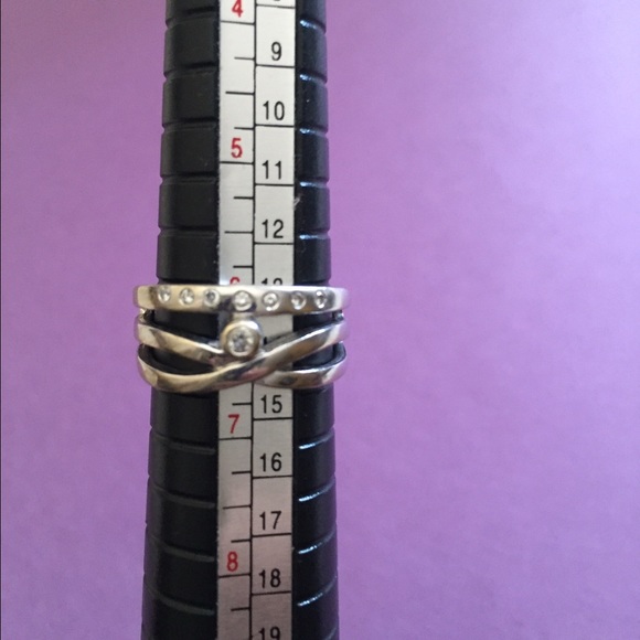 14K White Gold  Wide Band w/ Diamond Ring Size 6 - Picture 4 of 6