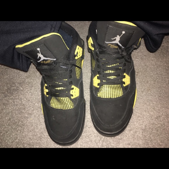 Thunder 4s - Picture 2 of 2