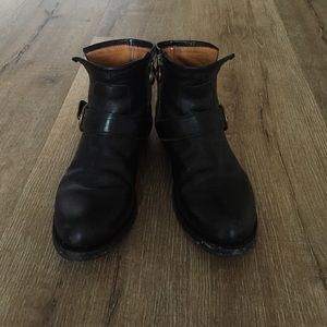 Fiorentini+Baker black ankle booties