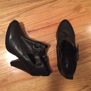 ALDO size 41 booties
