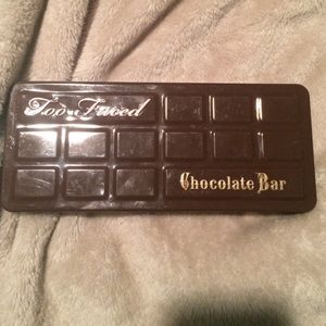 Two Faced Chocolate Bar eye shadow