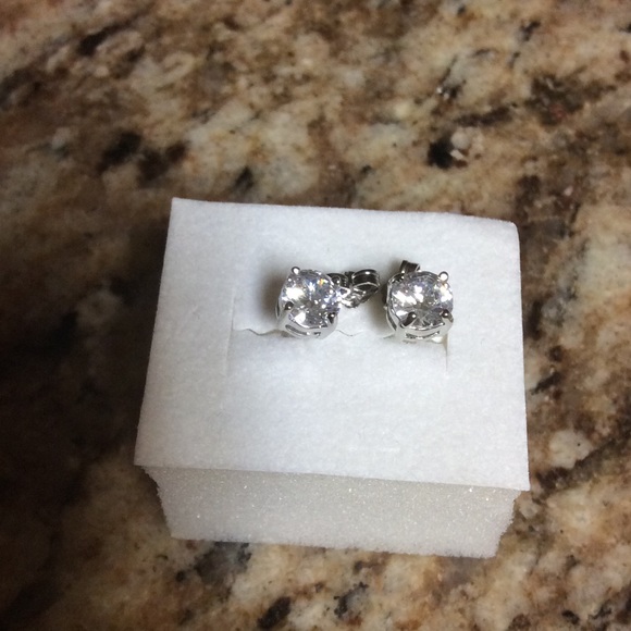 New 925 silver earrings