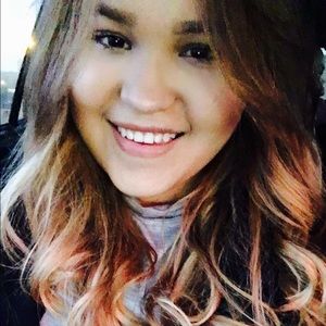 Meet your Posher, Viviana
