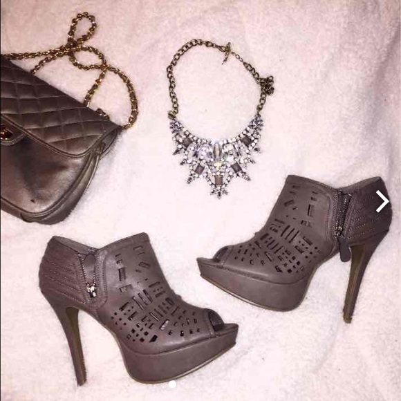 New gray open toe heels never worn before