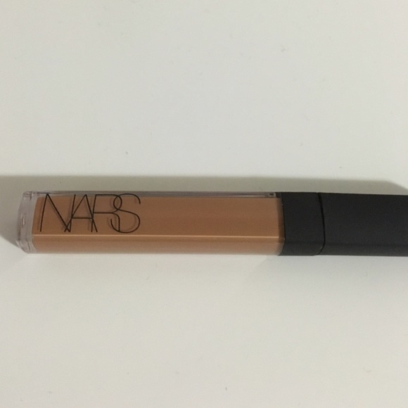 Nars Radiant Creamy Concealer - Amande