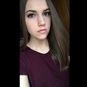 Meet your Posher, Carleigh