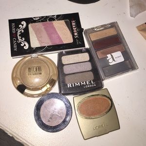 lot of eyeshadows!