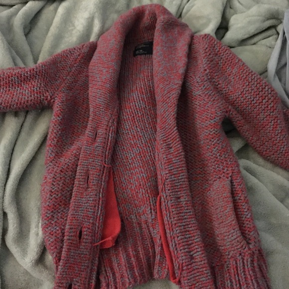 Selling American Eagle Sweater