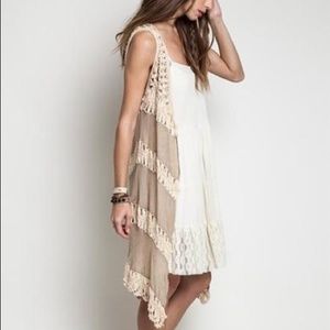 🆕NEW ARRIVAL! Long vest with asymmetric hem!💟