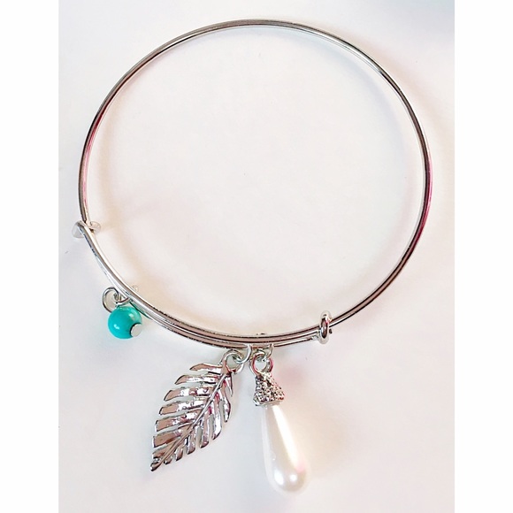 Lead, Bead & Pearl Charm Bangle - Picture 3 of 3