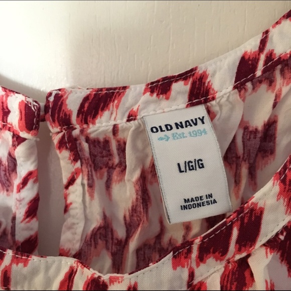 Red Pattern Top ❤️ - Picture 2 of 3