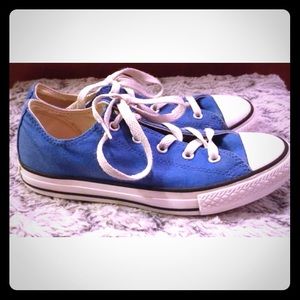 Youth blue CONVERSE ALL STAR sneakers size 3/W5